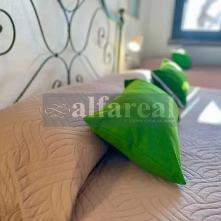 Apartment Ciro, 3 Camere, Giardino E Parcheggio, A 50 M Dal Mare! By Alfareal *